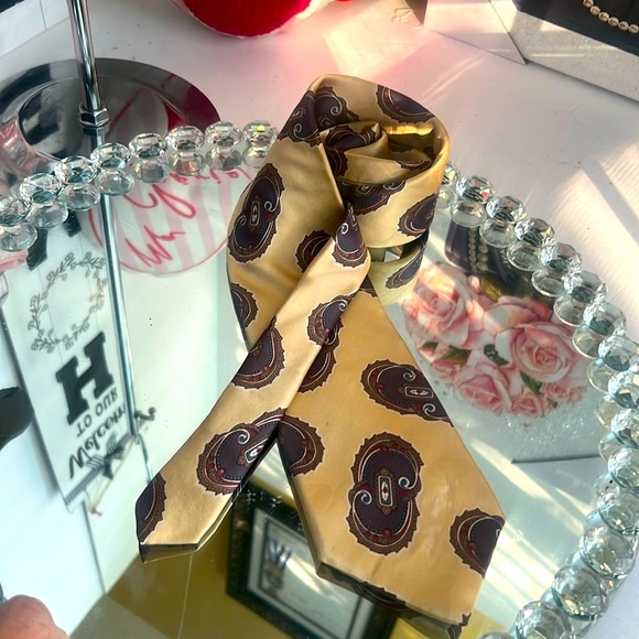 Christian Dior vintage Monsieur Paisley gold  100% Silk Tie - Picture 1 of 8
